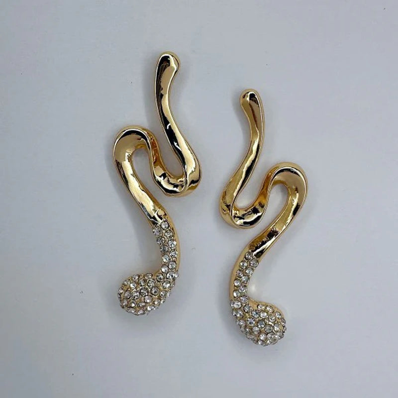 Chic Geo Line Design Post Back Earrings