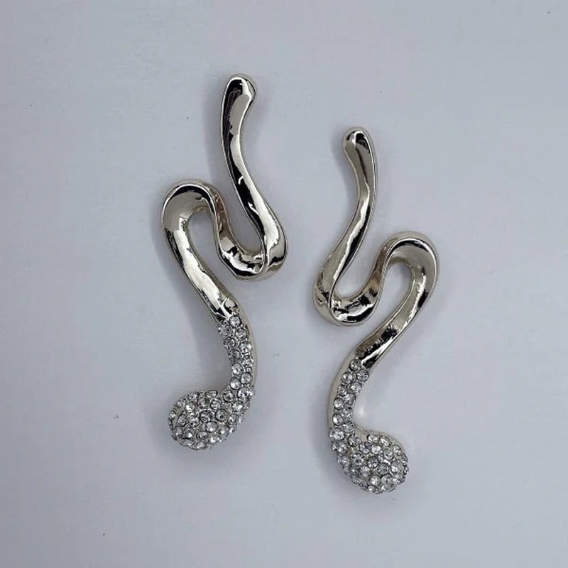 Chic Geo Line Design Post Back Earrings