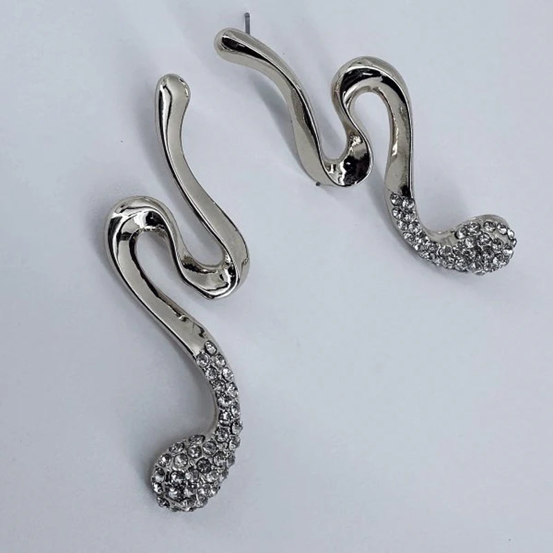 Chic Geo Line Design Post Back Earrings