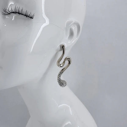 Chic Geo Line Design Post Back Earrings