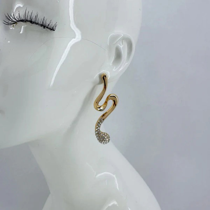 Chic Geo Line Design Post Back Earrings