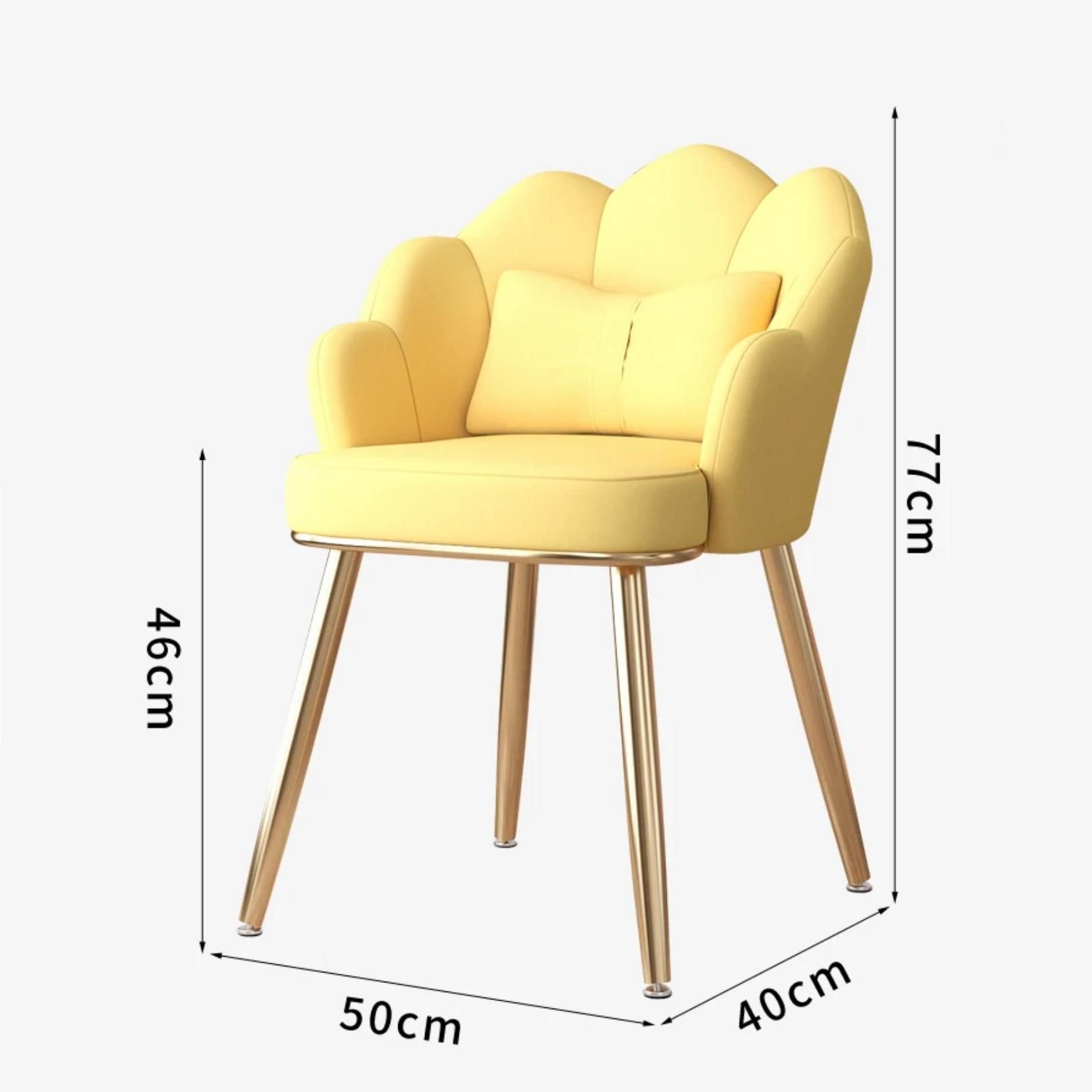 2c5000e01f319f7163d8309b47a10ba3.jpeg-full Introducing the Modern White Leather Armchair—where minimalist design meets luxurious comfort. Upholstered in high-quality genuine leather, this sleek armchair combines style with function, offering both elegance and support. Its clean lines and sturdy construction make it a versatile addition to any space, from the living room to the dining area or even as a chic accent piece. With easy maintenance, supportive handrails, and effortless assembly, this armchair is designed to elevate your home and provide a sophisticated seating experience. Order now and add a touch of modern luxury to your space!