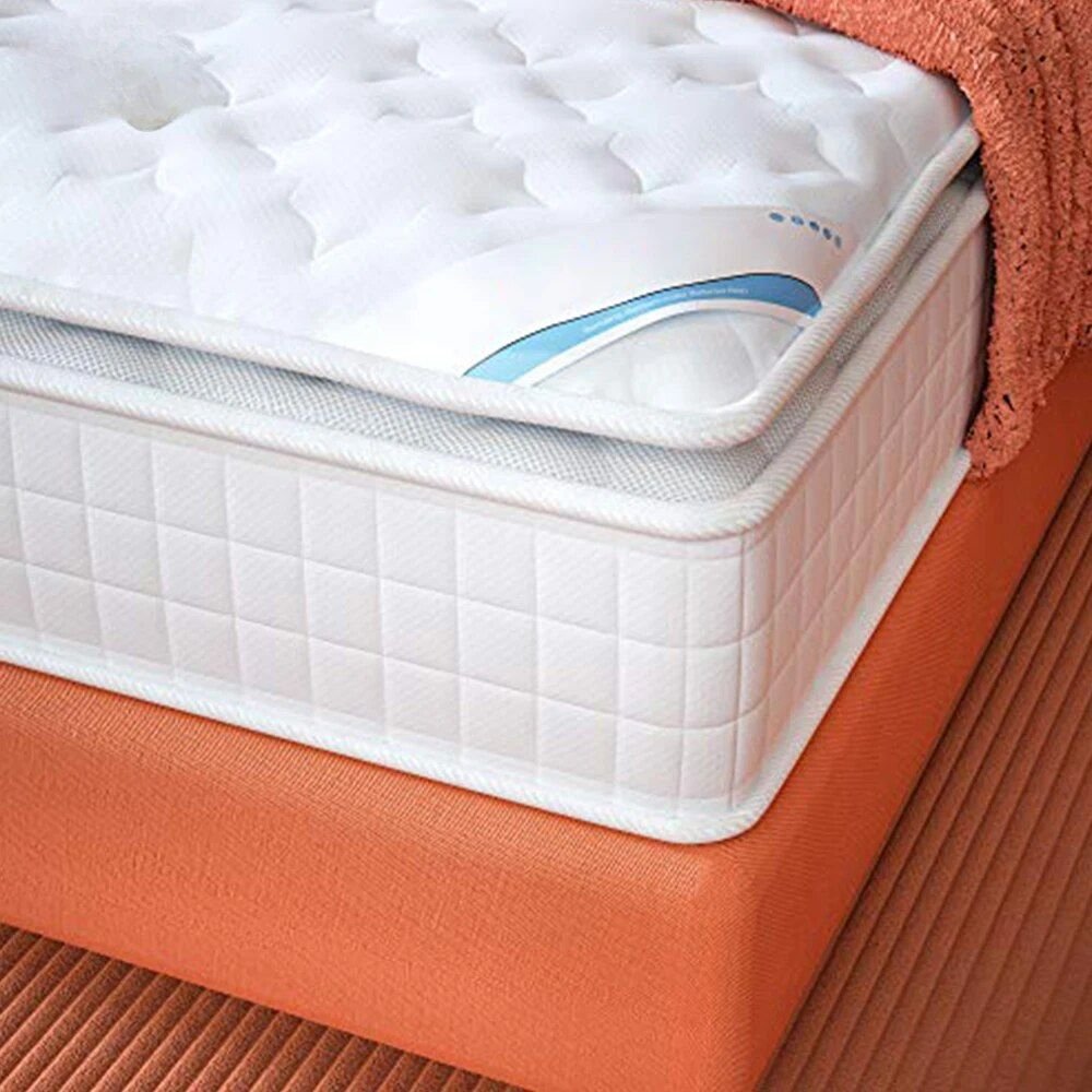 Discover the ultimate in sleep comfort with our customizable Gel Memory Foam and Spring Mattress. Combining cutting-edge sleep technology with traditional craftsmanship, this mattress offers personalized comfort with adjustable firmness, ideal for any type of sleeper. The advanced support system features high-density foam and pocket springs for optimal support, while cooling gel memory foam keeps you comfortable year-round. Hygienic and durable, the mattress is made with anti-bacterial, anti-mite fabric. Vacuum compressed for easy delivery, it's perfect for homes, hotels, and apartments. Enjoy unmatched comfort and restful sleep—experience the difference today!