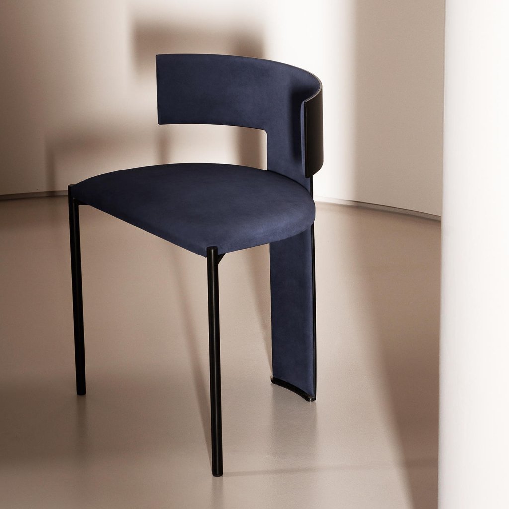 fsgrfdtfhycjutiyi.jpg-full Enhance your dining space with the Mid-Century Modern Wooden Dining Chair—a perfect blend of luxury and simplicity. Crafted from high-quality wood, this chair features a sleek, minimalist design that complements any décor. The 800mm high backrest offers optimal support for a comfortable dining experience, while the non-rotatable, non-foldable structure ensures stability. Ideal for both everyday dining and special events, this chair adds timeless elegance to your home or banquet setting. Durable, stylish, and easy to integrate, it's the perfect statement piece for any space.